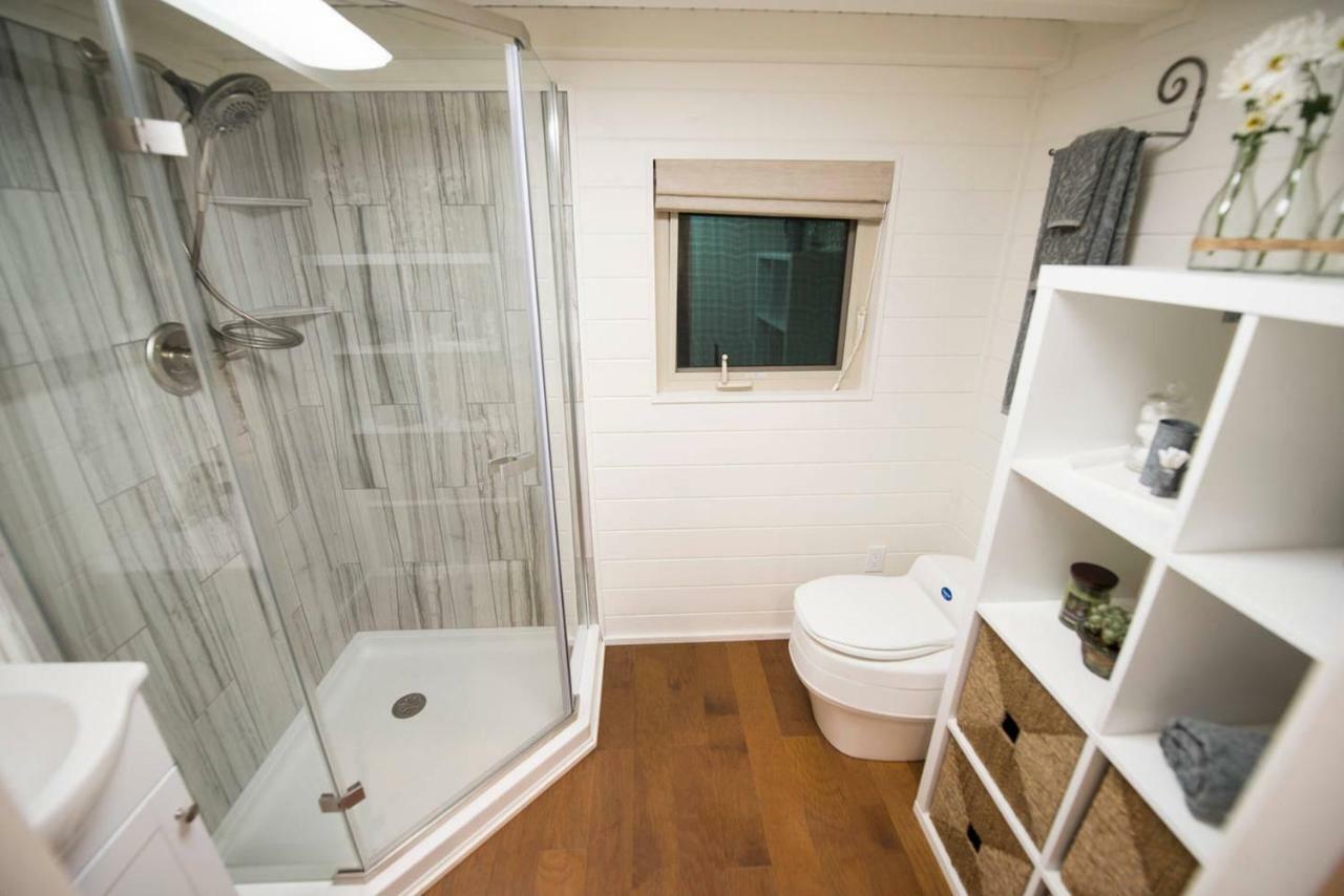 Montana Escape Elegant Tiny House In Waco Near Magnolia Villa Eksteriør billede