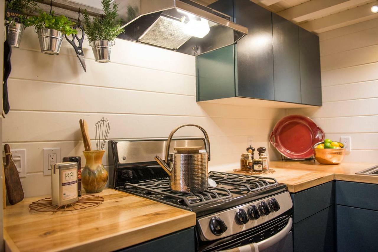 Montana Escape Elegant Tiny House In Waco Near Magnolia Villa Eksteriør billede